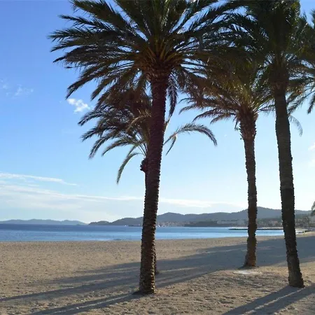 Au Lavandou Avec Terrasse Sud, Climatisation Et Garage - Fr-1-251-223 *